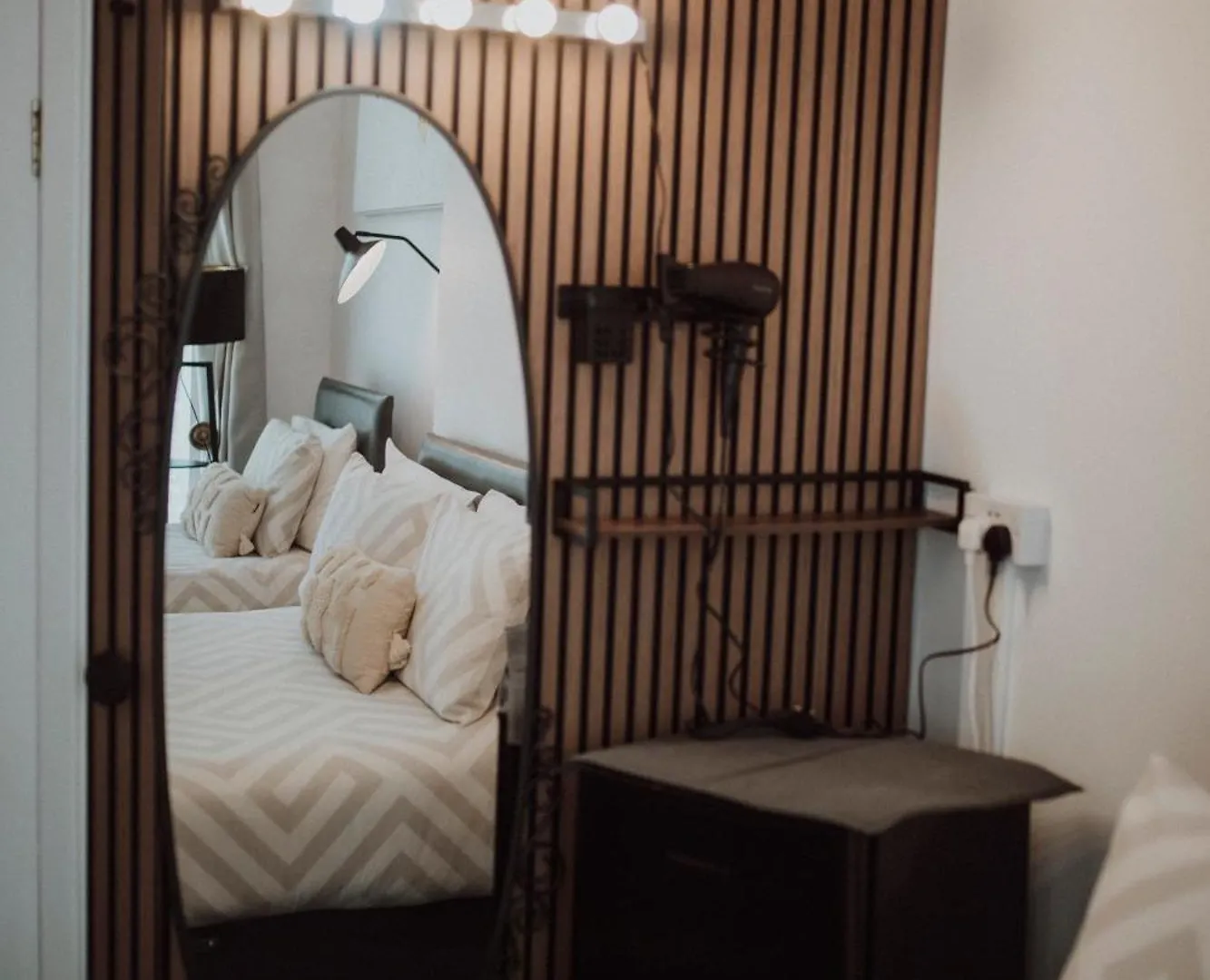 Bed & Breakfast 16 Pilrig Guest House Edinburgh