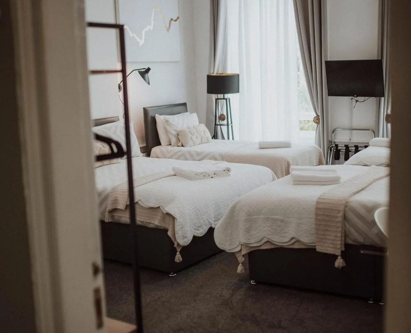16 Pilrig Guest House Edinburgh Bed & Breakfast