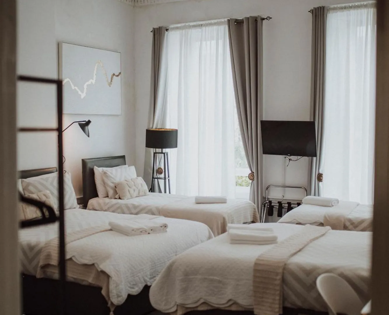 16 Pilrig Guest House Edinburgh Bed & Breakfast