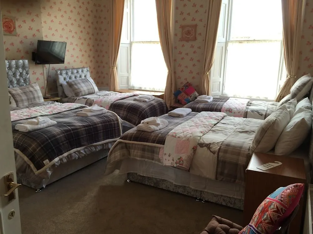16 Pilrig Guest House Edinburgh Bed & Breakfast