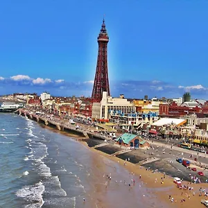 The Driftwood 3* Blackpool