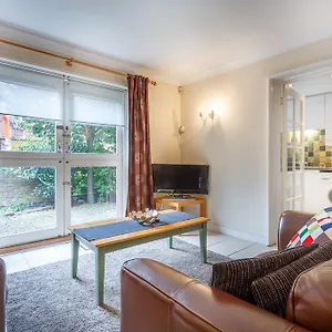 https://london-tower-bridge-apartments.brighton-hotels-england.com