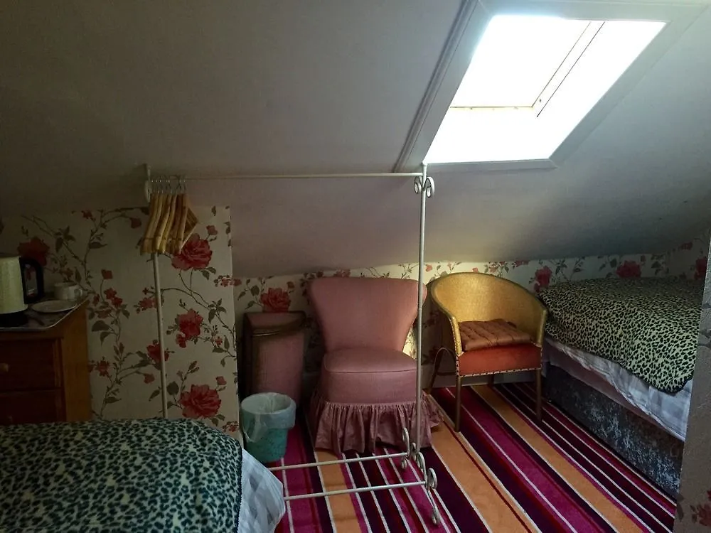 16 Pilrig Guest House Edimburgo