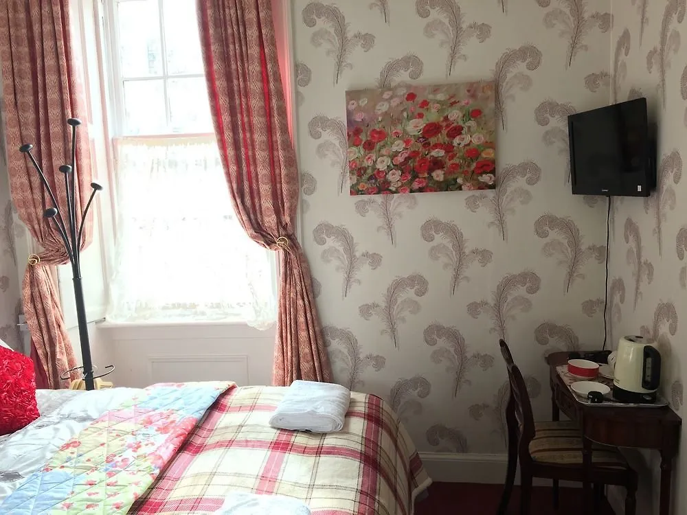 16 Pilrig Guest House Эдинбург Отель типа 