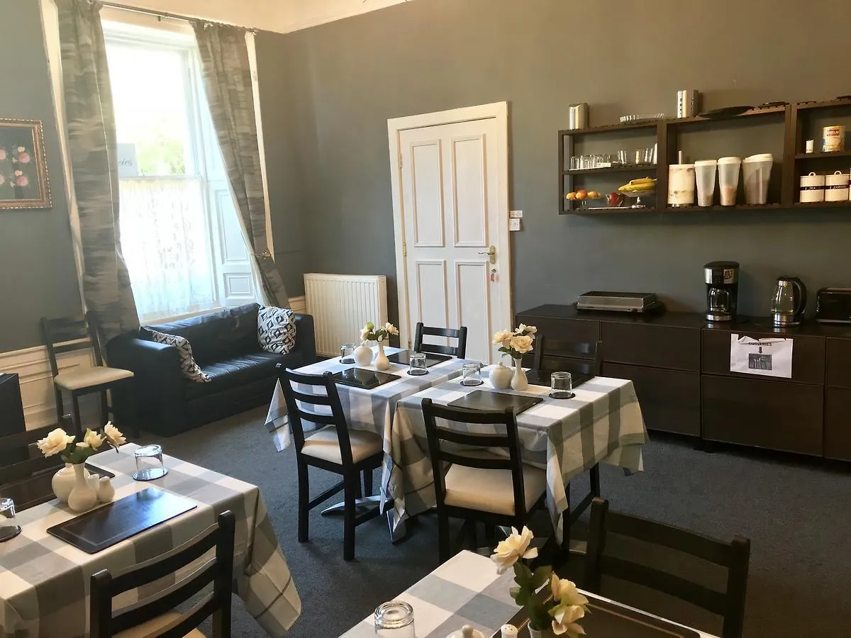 Bed & Breakfast 16 Pilrig Guest House Edinburgh