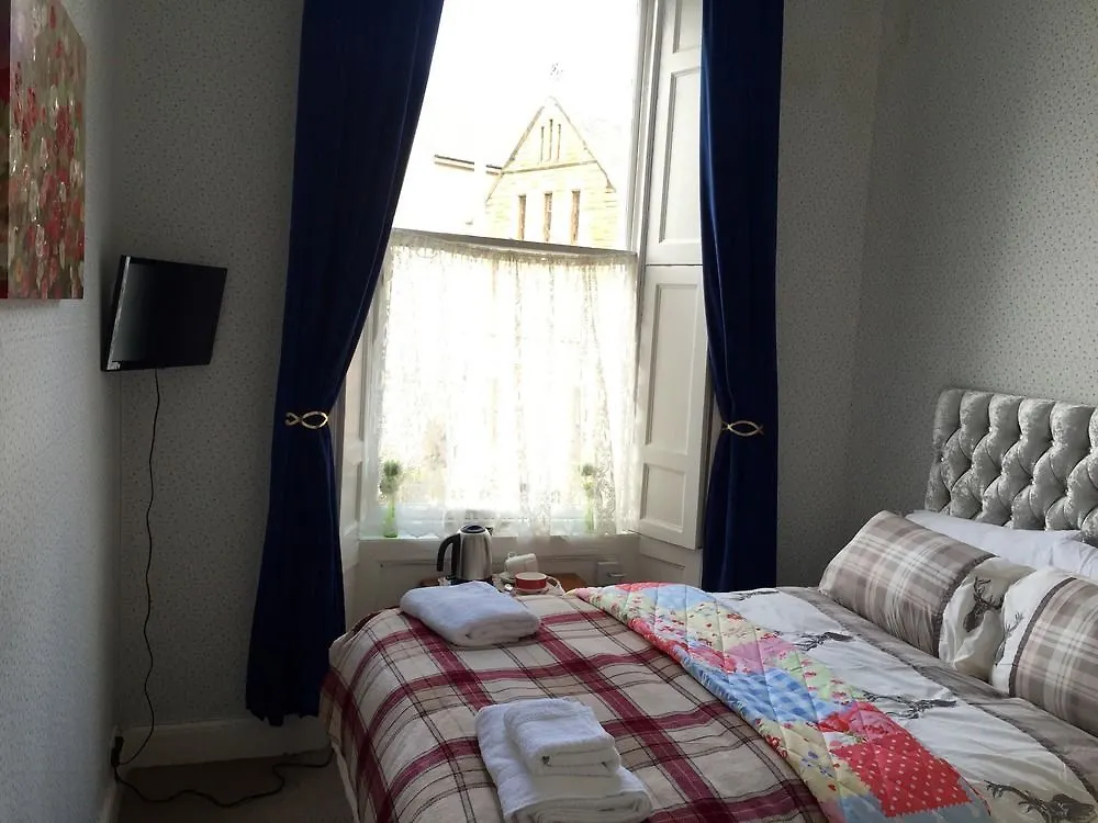 16 Pilrig Guest House Эдинбург Отель типа 