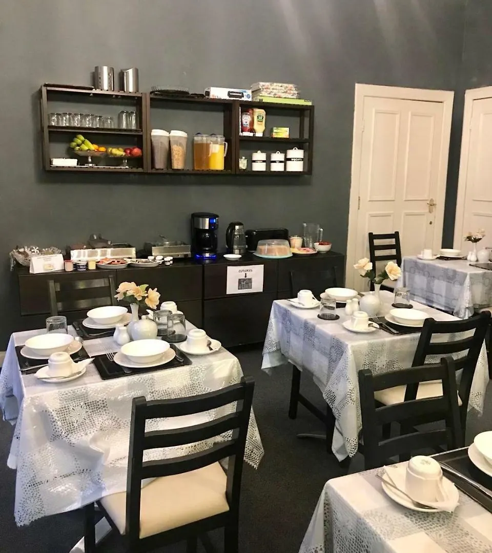 16 Pilrig Guest House Эдинбург